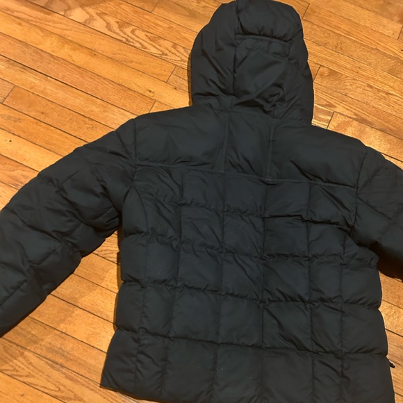 Men’s North Face reversible light puffer - Picture 3 of 3